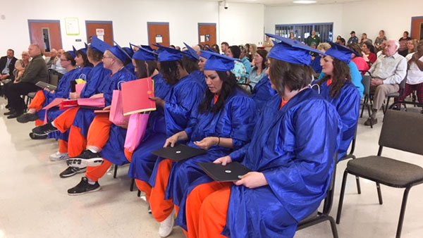 OklaDOC's tweet photo. 1st class of female inmates to graduate from the cosmetology program through RISE. RISE stands for Re-Entry Investment/Student Education. Sixteen students started the program on March 27, 2017. https://t.co/QFwYKXGgGJ