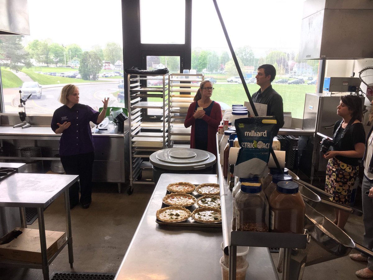 VTAgencyofAg's tweet photo. Working with @SVCDCOfficial in Bennington to help develop career opportunities for young Vermonters. #ThinkVt https://t.co/YlsWzKUfr2