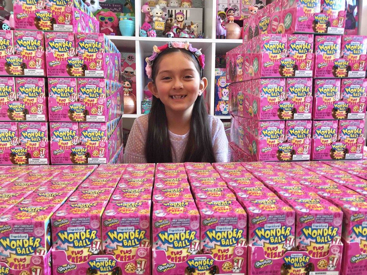 Look who just received her 500 custom Wonder Ball Plus Prizes from our unboxing contest! Our 2018 Wonder Ball Unboxer of the year... Aubrey! Enjoy 😋