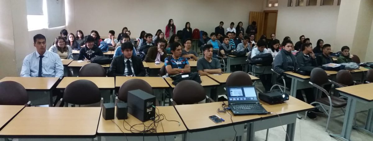 Arcotel_ec's tweet photo. Hoy @CarlosGiler directivo de la Arcotel expuso en la @EPNEcuador sobre la historia de las telecomunicaciones y el control al Servicio Móvil Avanzado, en el marco del #DíaTelecomunicacionesEC #DMTSI18 https://t.co/ISOwzWzUs2