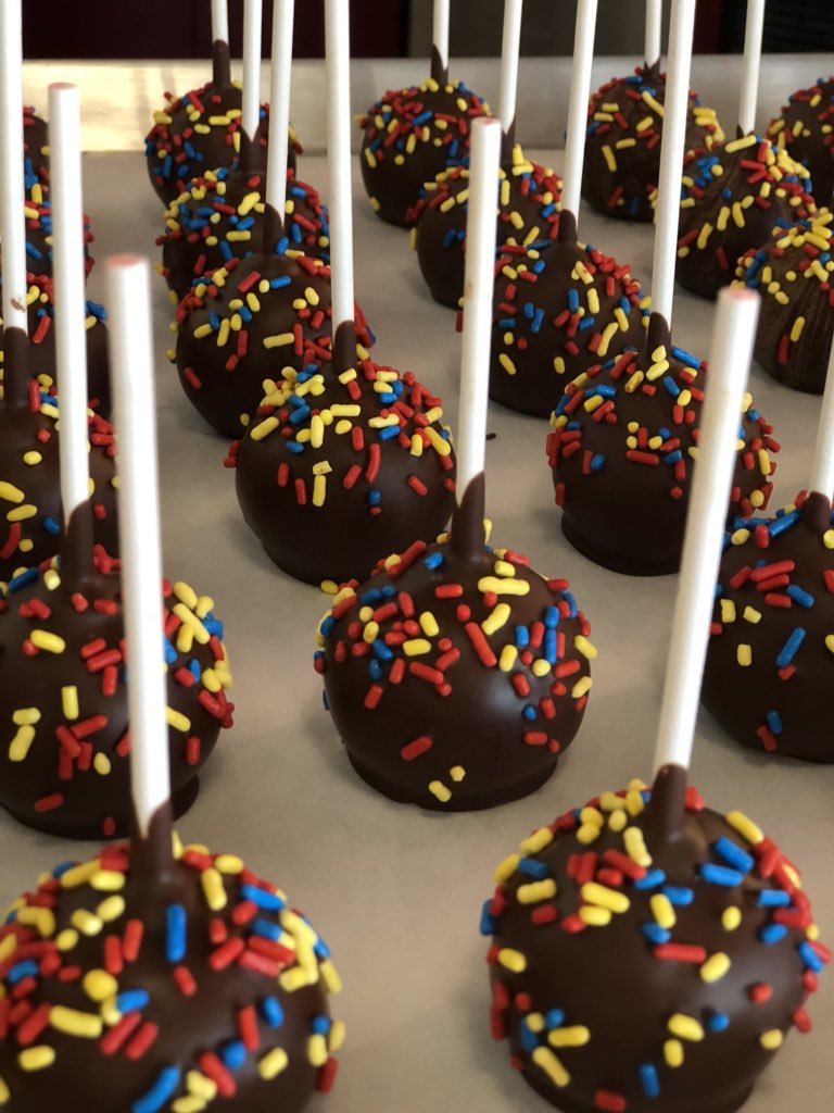 edaciousone's tweet photo. Just stumbled across these #delicous looking #glutenfree #pokemon #cakepops for a #childsbirthdayidea by @TreatCupcake in #Needham #Massachusetts Apparently, @Pokemon says 5/19 is the next #PokemonGOCommunityDay! #whoknew https://t.co/AWMmaTd2XN