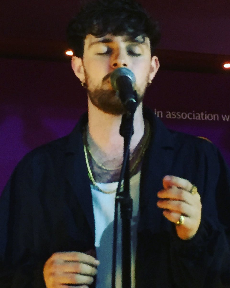 @Tom_Grennan live up close and personal in session at the Scotch of st. James in London tonight 🙌🏻 great gig hosted by @dailytelegraph and @Mastercard  #WeAreTheLuckyOnes