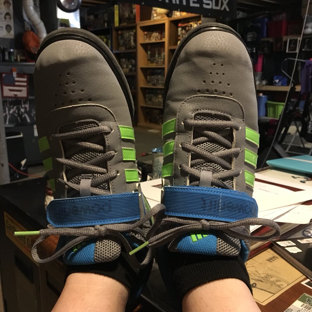 jonnyrockhead's tweet photo. Itโs sure nice when your favorite #TrinityTroll ever , has bigger feet then you.
@TrollsAthletics https://t.co/Vbk36EWAkd