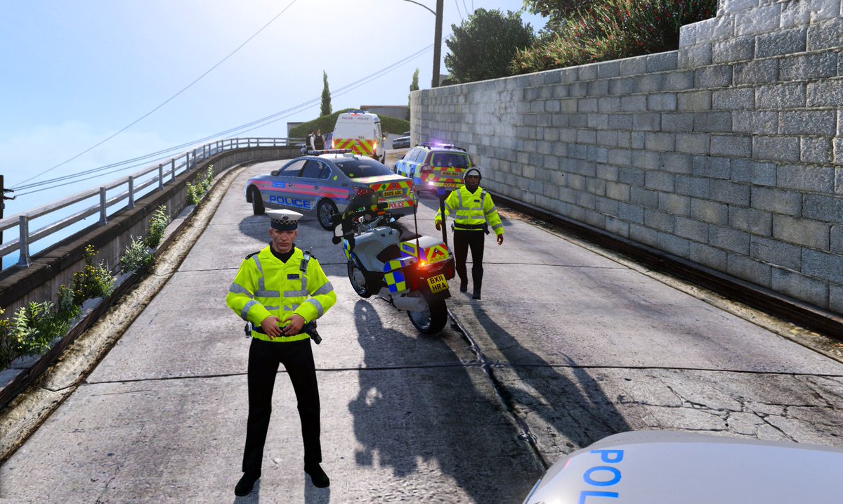 blackrat_olsen's tweet photo. Following on from the last Tweet, a van was called to assist with conveying the person to custody. Waited on the closure to prevent vehicles getting in the way. Thank you for your patience if you were in the tail backs! https://t.co/WVaHzbjcwS