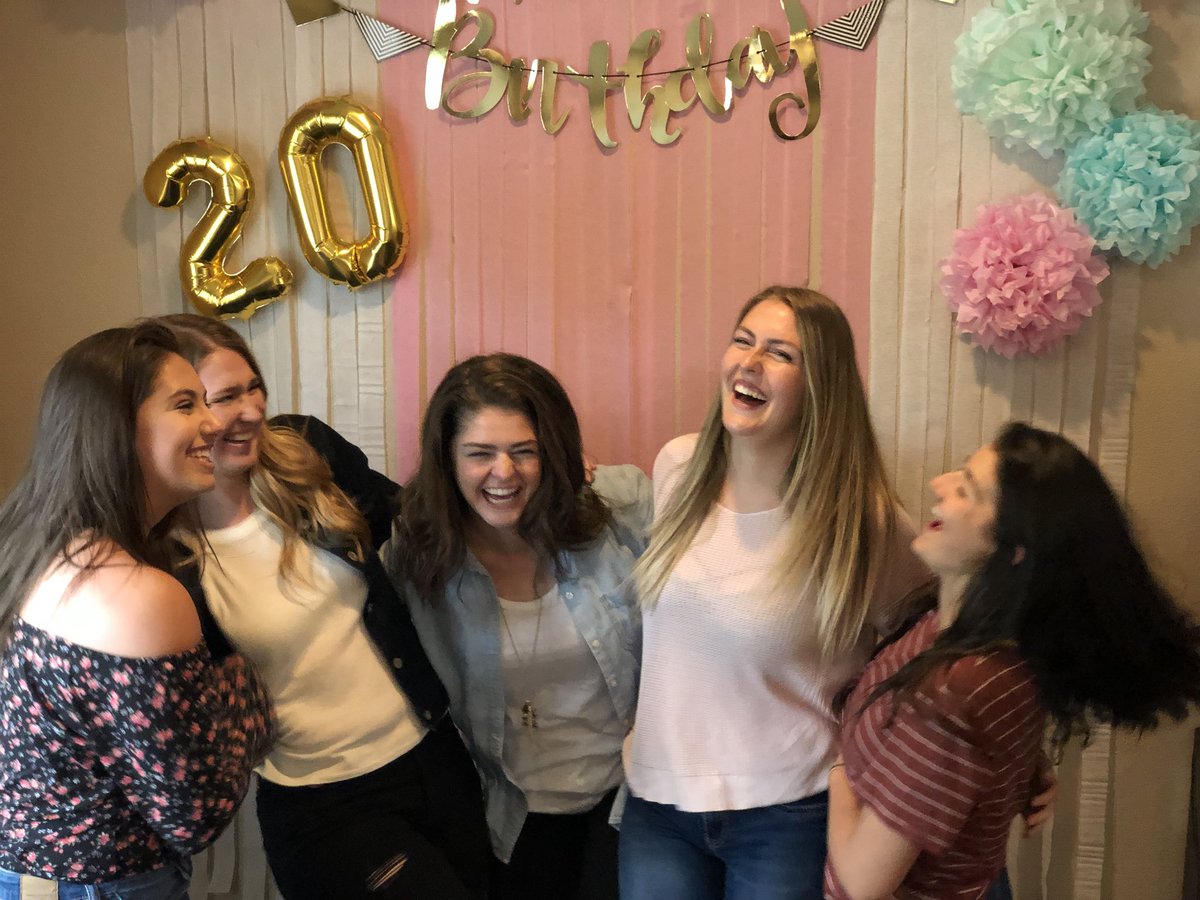 4Wilmes's tweet photo. I’m going to miss these girls so much next year!!! https://t.co/0P03nScjGk