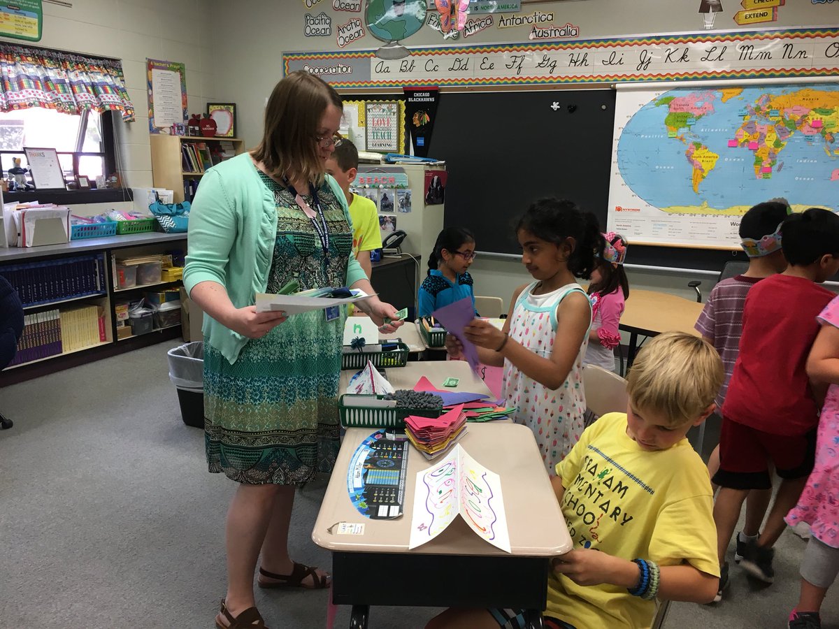 AnnetteGaughan's tweet photo. More of the 2nd Grade Store #futurebusinessowners https://t.co/7DPhut3AzK