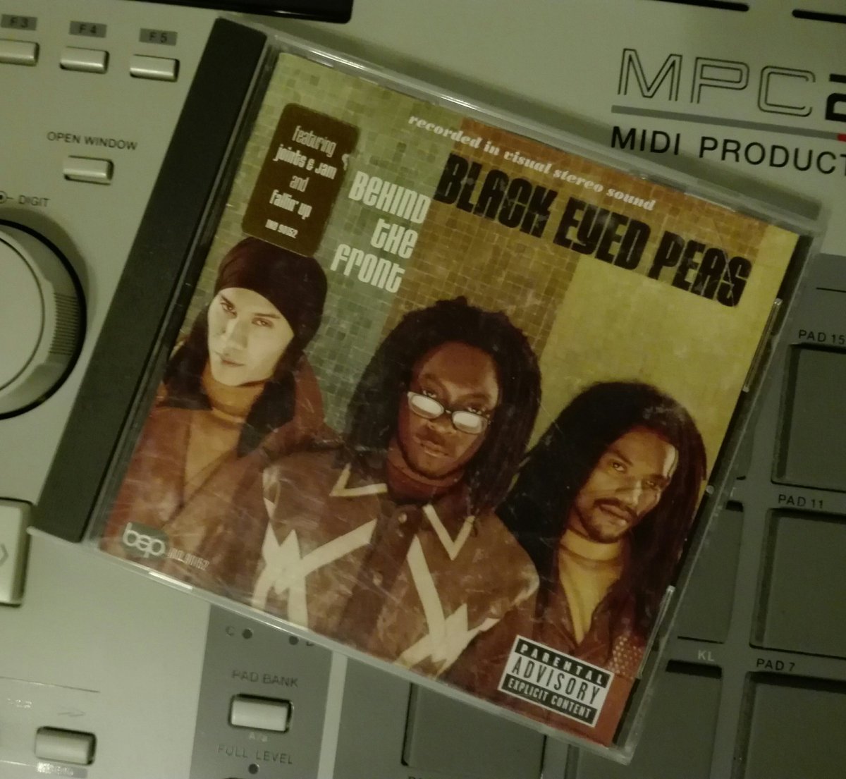 20 years ago @iamwill @apldeap & @TabBep had such a rich, soulful and alternative sound with #behindthefront - a hint of that native tongues/ hieroglyphics flavor... #tbt #blackeyedpeas #realhiphop #goodmusic #positivity #1998