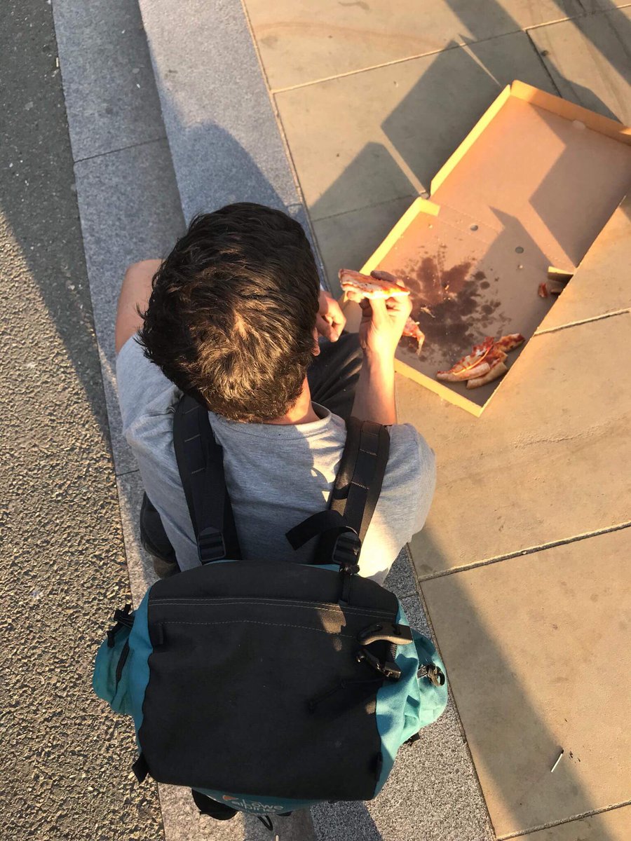 shareshopsuk's tweet photo. Over 100 hot meals served to people who are homeless or in need in the City of Chester this week! All thanks to the Help &amp; support of @thesuburbsCH2 &amp; @ChesterRaces @RichardThomas19 @thenga_ya this food has allowed our teams to engage in an attempt to help people off the streets. https://t.co/WqEZXhsHwY