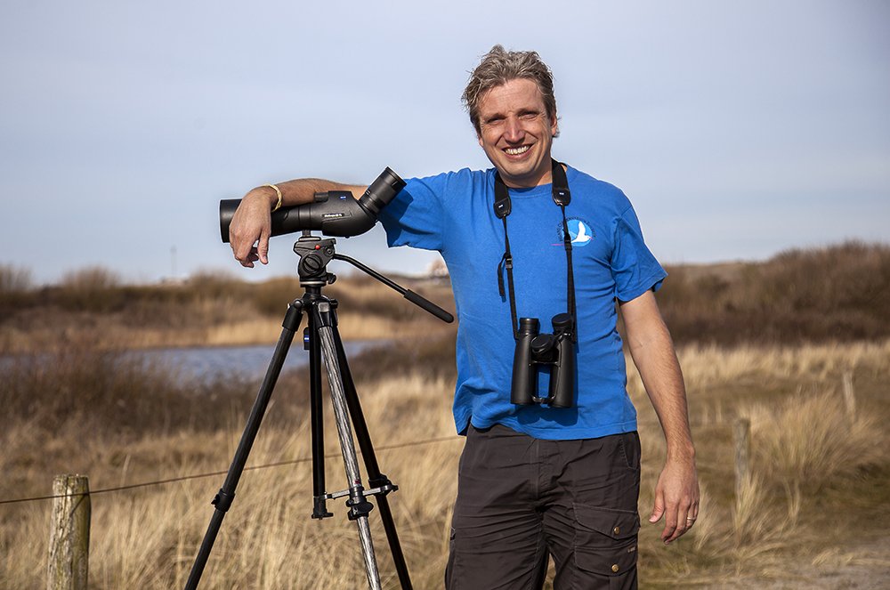 Nog een lang weekend met geweldige vogelexcursies in de Nationale  #Vogelweek met ook nog eens mooi vogelkijkweer in aantocht. Er zijn nog  plekken vrij op leuke excursies. Ga je ook mee? Je kunt ook met mij mee op Texel! vogelweek.nl/alle-activitei…