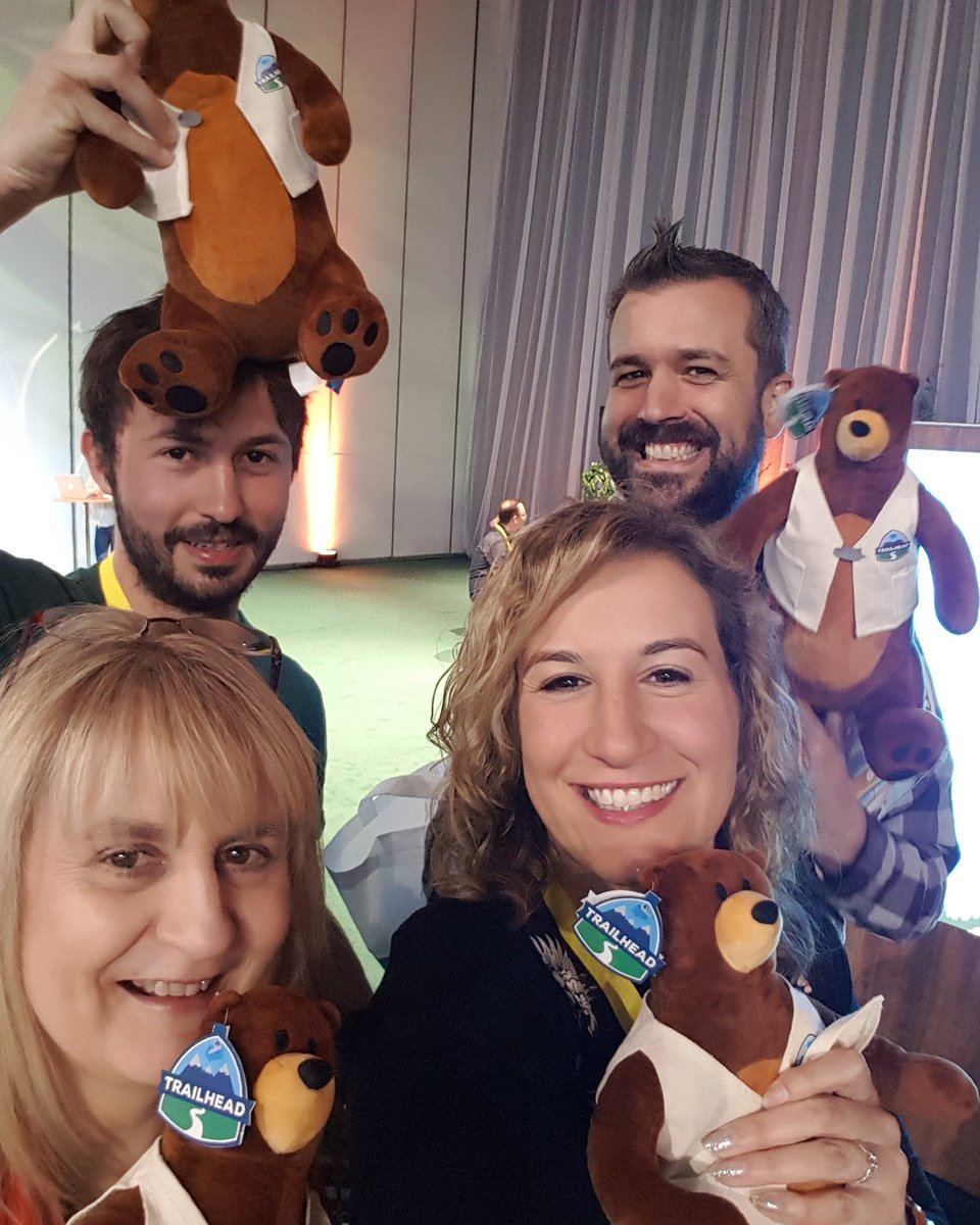 DonnaKnight2011's tweet photo. A good day was had by us all #codeythebear #SalesforceTour #Salesforce https://t.co/Mda4x1nYde