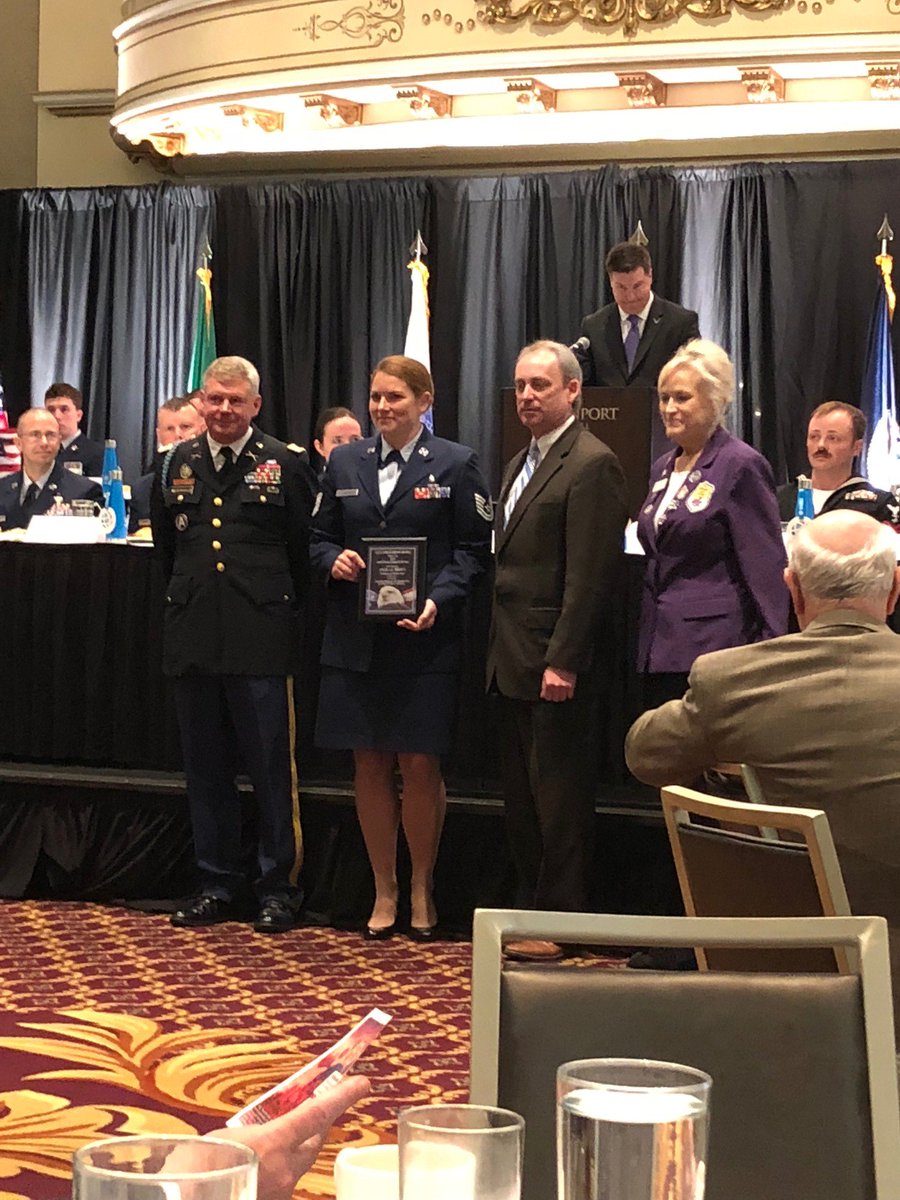 MtDogSignCo's tweet photo. The 62nd annual Let Freedom Ring event in recognition of Military Excellence and honoring Spokane's first responders and heroes. It was an honor to be present and help pay tribute to these outstanding men and women. #LFRSpokane https://t.co/1EcB6vjZiO