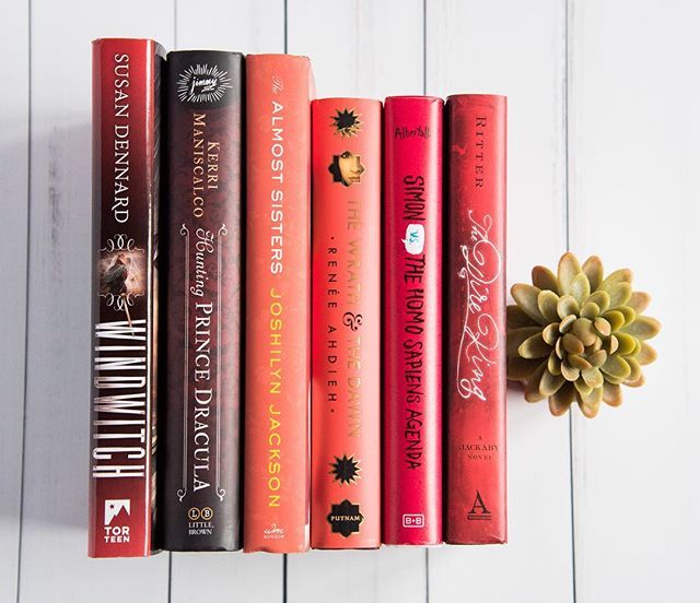 RaeNovels's tweet photo. What's your favorite color? Mine is purple, but I do love a nice red book spine! 😍❤️📚
.
.
#bookstagramtogether #bookstagram #booksofinstagram #bookbox #bookboxes #bookboxunboxing #bookboxsubscription #bookofthemonth #botm #bookofthemonthclub #bookoft… https://t.co/5cGcJkj40F https://t.co/YBEa0SKGwX