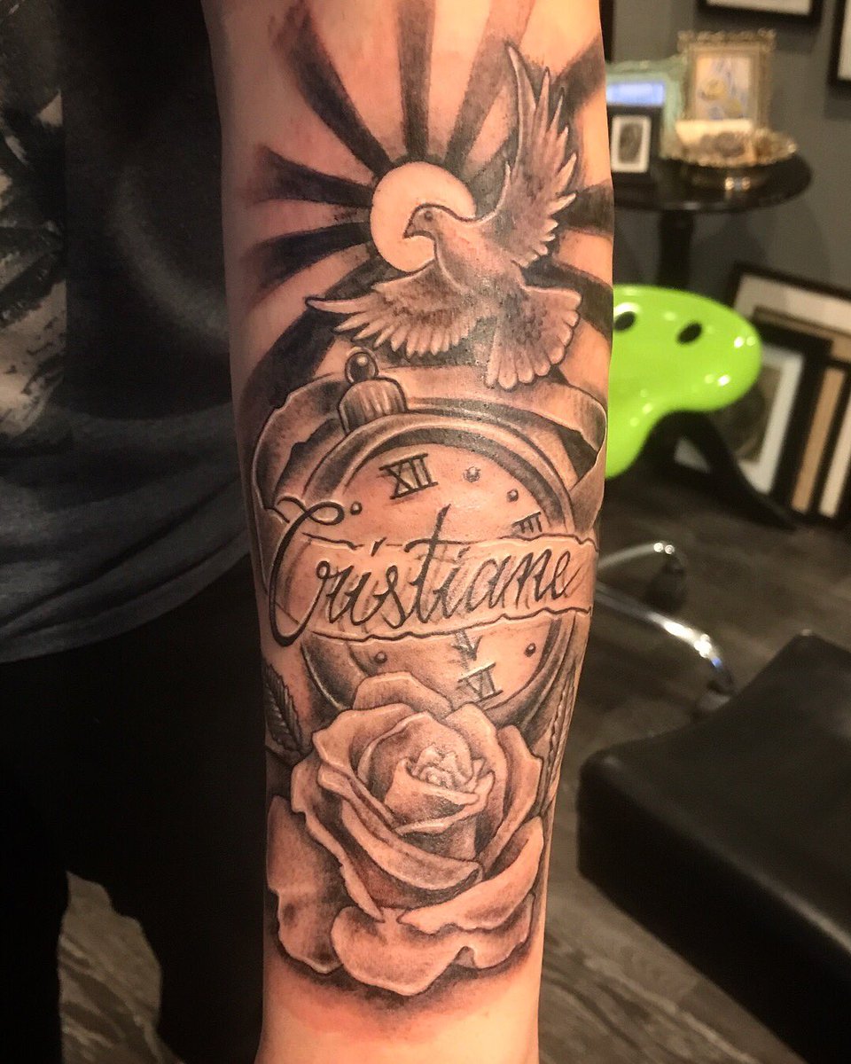 YoshiBombsays's tweet photo. Tribute piece for this guys Momma. #tattoo #yoshidoesit #mothersday #mama https://t.co/wNiGWV92wI