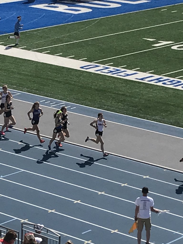 SLPtrack's tweet photo. @19kdelperd CRUSHED her PR in the 3000 with a time of 10:48.28 and got 6th in a loaded 3A field! @IGHSAU https://t.co/ynKT7eavuY