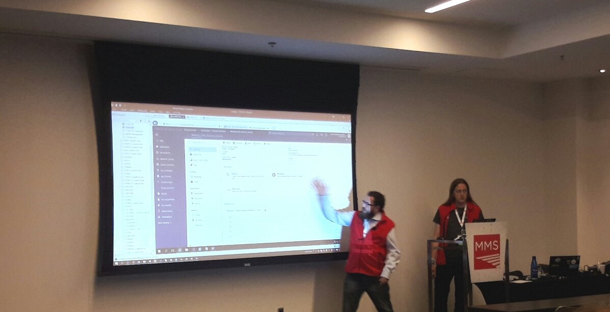 buchatech's tweet photo. @JakobGSvendsen with @Andreas_Sobczyk showing #SeviceNow in #AzureStack via @gridpro EvOps in session @mmsmoa. #ITSM https://t.co/qP35gVKQ0J