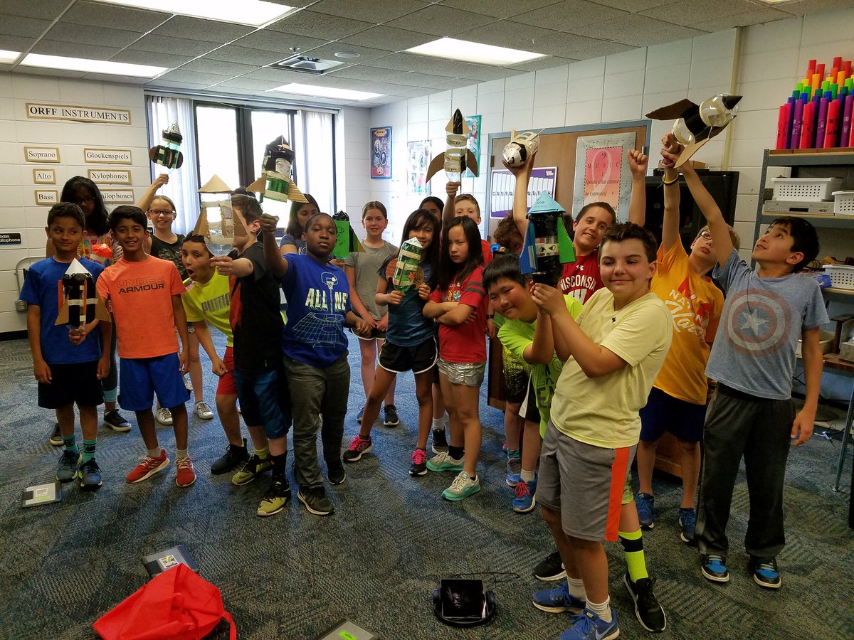 MrWestgard's tweet photo. Closing out the Science Academy year with our 2 liter bottle rockets launch. The students wanted to share their final blog posts: https://t.co/d56EZxVsA5 #Gwgreats https://t.co/KBm8reM5ed