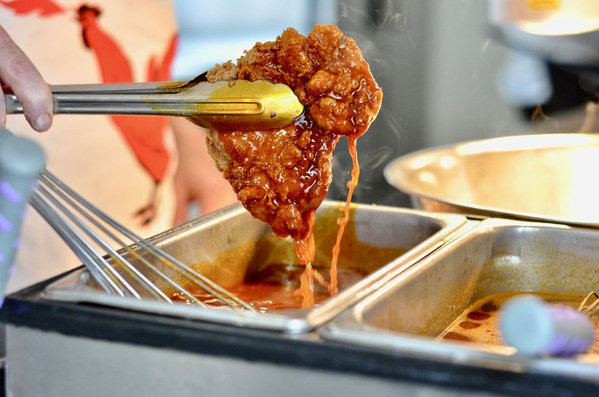 🎵 Hot and fresh out the kitchen 🎵