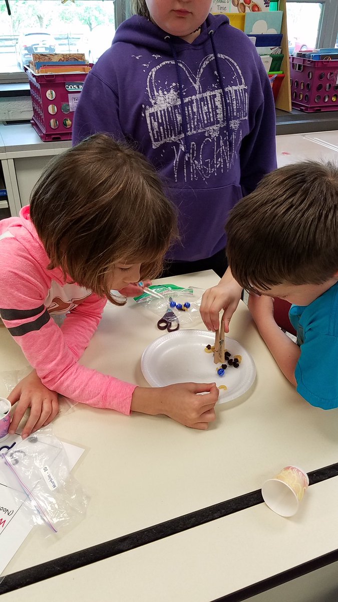 Thanks to Mrs. Schirripa for bringing amazing and fun science experiments to room 34 <a href="/SASD_SalfordHil/">Salford Hills Elem</a> today! We extracted the DNA from strawberries, explored how different bird beaks work, and tested our sense of smell!