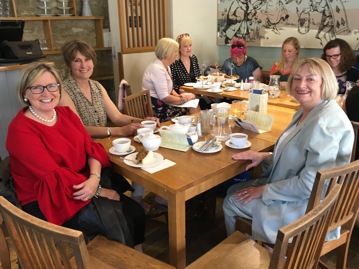 OxTweets's tweet photo. "@Isisaudio" Lovely to see so many of our romance authors in #Oxford this afternoon and at the #RNASummerParty this evening. https://t.co/7aiWu4gYE1