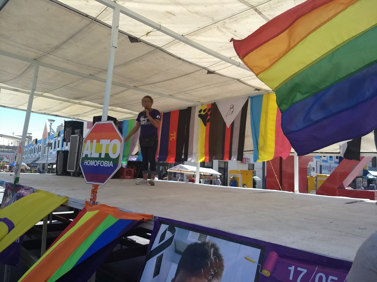 CiudadJrzGLBT's tweet photo. #MoradovsHomofobia en #CiudadJuárez https://t.co/kVZ99Fuxir https://t.co/iVtxNYGzcR