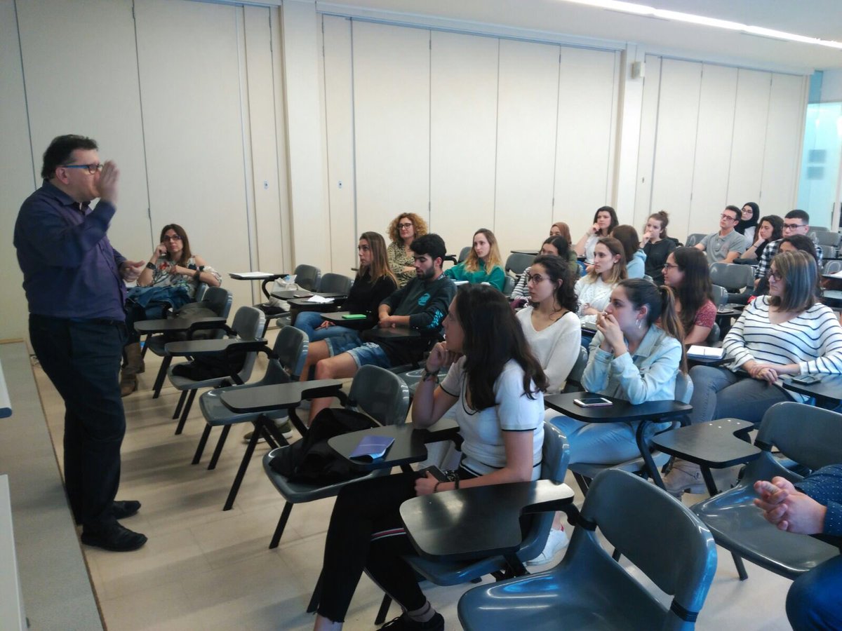 FundacioAcsar's tweet photo. Les universitats s’incorporen al nostre projecte europeu UNINTEGRA. Estudiants en practiques i voluntaris de la UAB, Universitat de Vic i Universitat de Girona, Rovira i Virgili i les Illes Balears participaran desde juliol en activitats amb als refugiats atrapats a Grècia. https://t.co/UYrMfuo0xd