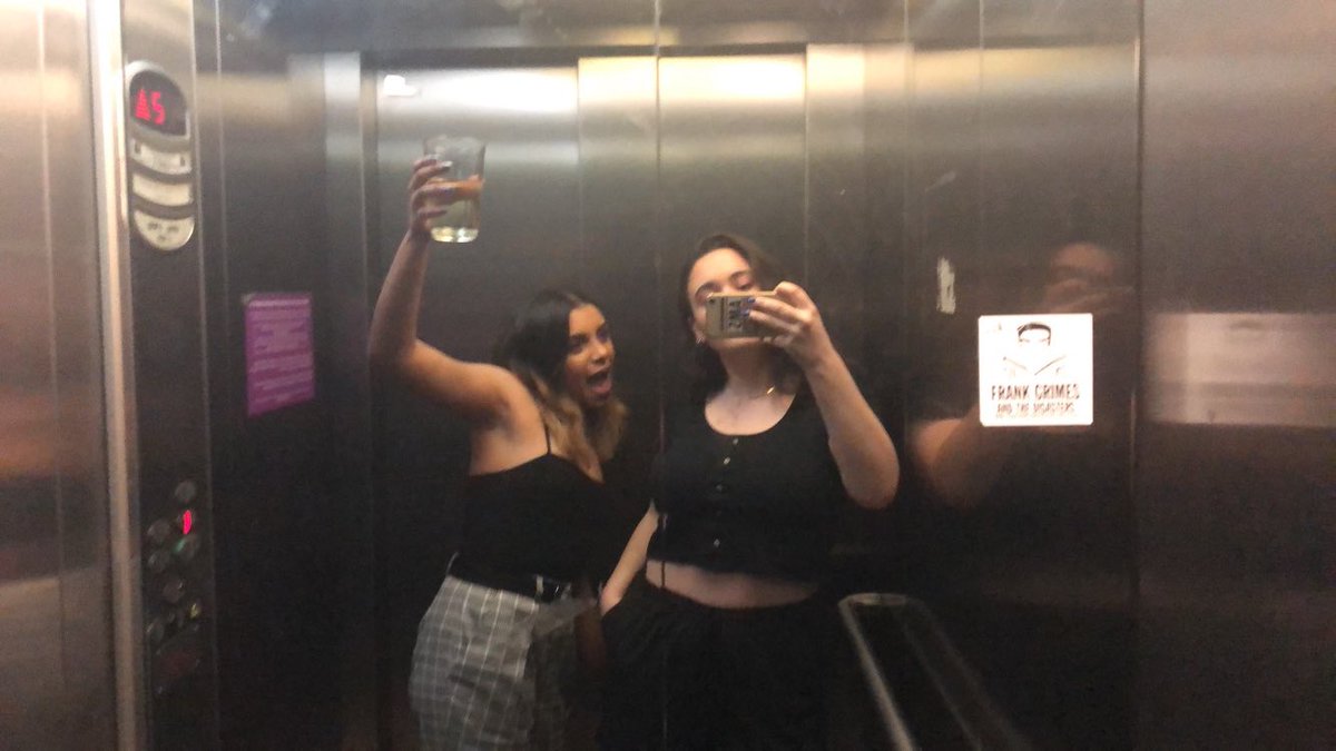pickledgherkins's tweet photo. HAPPY BDAY YA CUTIE💃🏻💃🏻💃🏻 hope ur days been fab, miss u lots!❤️ @vaneekapatel https://t.co/Wxgp8tN7xs