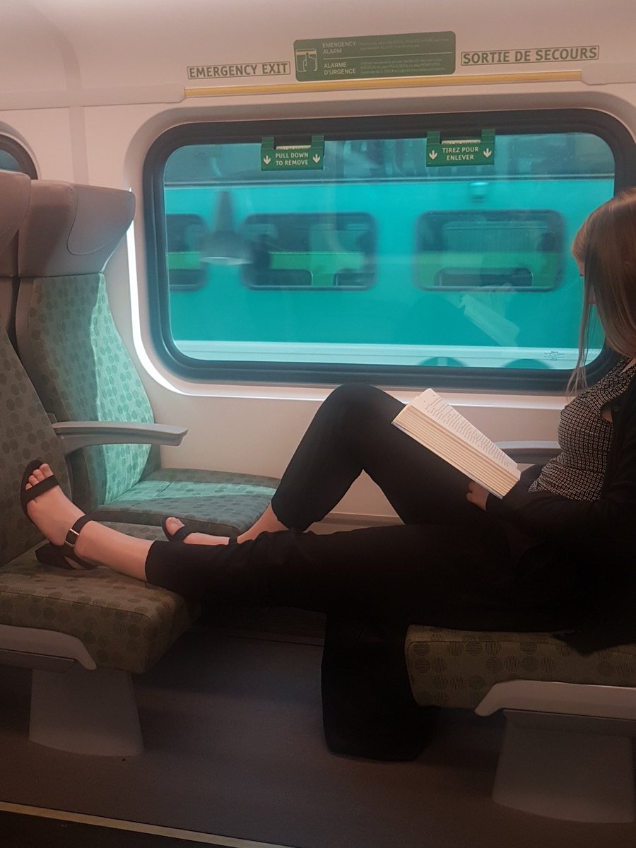 Reasoned_Leaf's tweet photo. On today's episode for "this is why we can't have nice things": miss, are you comfy over there? #gochro #gofail #etiquettefail #gotransit #gotransitfail https://t.co/NVhtaH0OtV