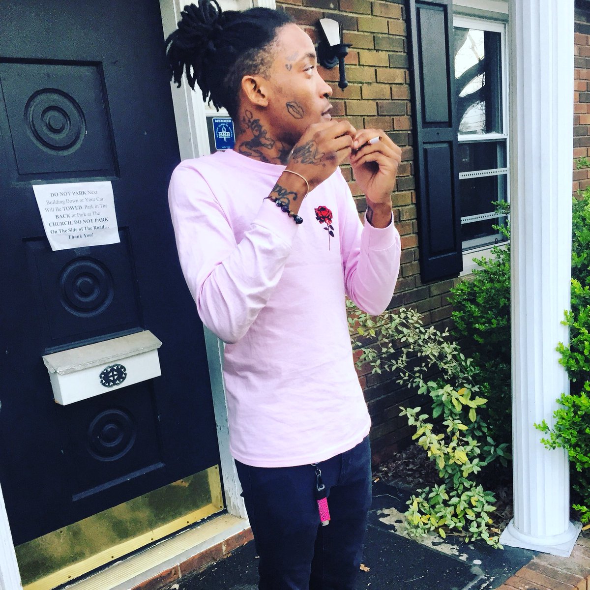 ImYungSway's tweet photo. Watch out for 🚓 I got the block 🔥#FSO4LMobb 💔💋🌹 https://t.co/CbvSUzEoo8