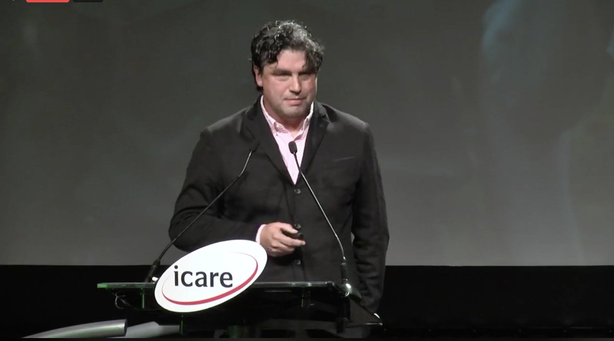 icare_chile's tweet photo. "Una marca bípeda es una intersección entre el storytelling y la data y la tecnología", dice en #COMAR2018 Juan Carlos Ortiz (@juancarlosortiz), CEO de DDB Latina y presidente creativo de DDB América (@ddbchile, @DDBLatina). Síguelo en https://t.co/HhoiFc9QLl https://t.co/diwFOLCSeI