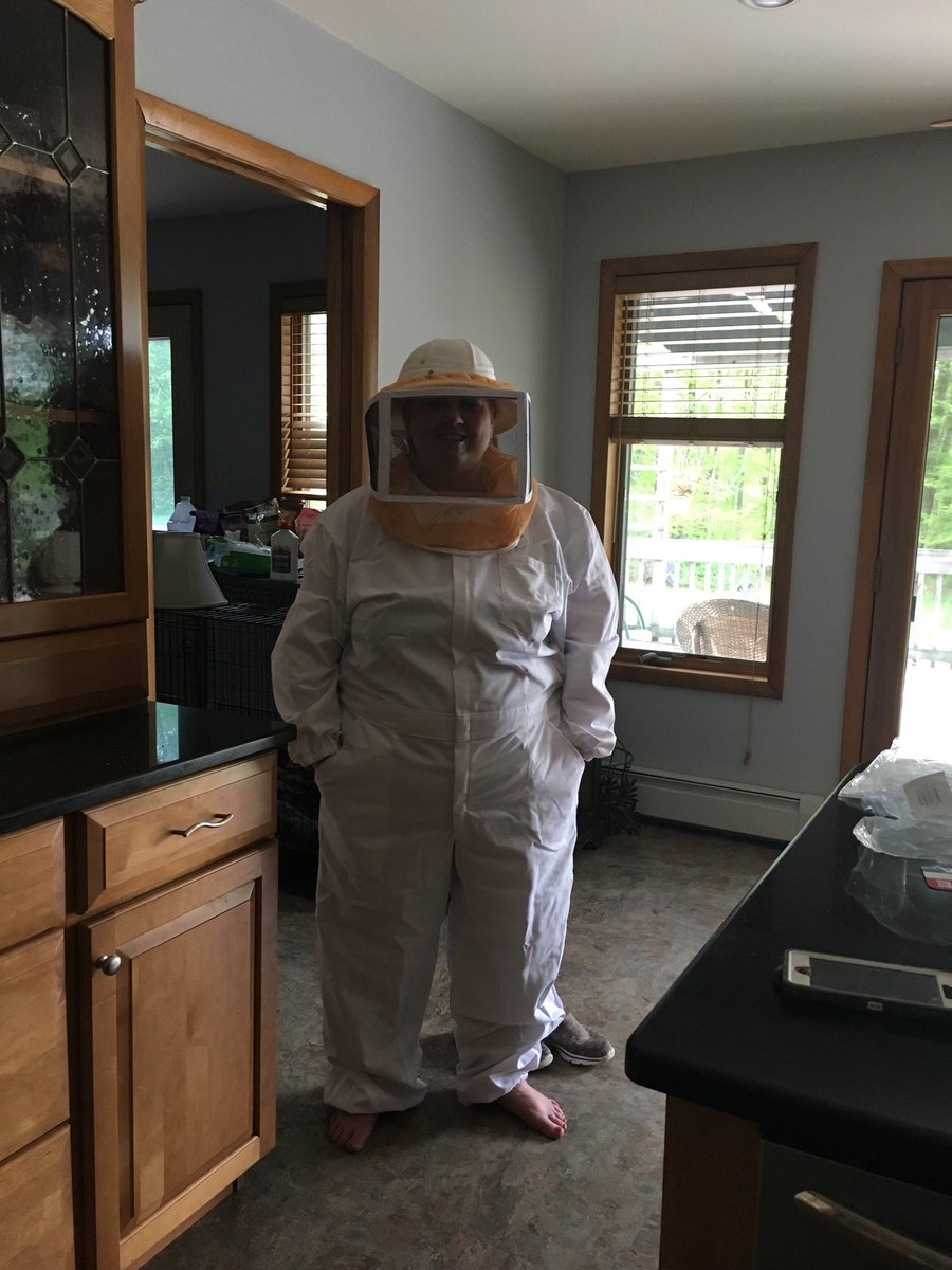 oldjaclyn's tweet photo. My aunt Kate is a beekeeper (on the side). She got all dressed up for her local beekeeper meeting tonight and her husband, Rick has some concerns about her beekeeping ways. He’s allergic to bees... #BeekeeperKate #BeGreatLikeKate #SorryRick https://t.co/MyBkKbX1DY