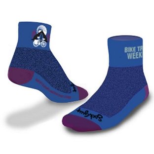 advcyclingassoc's tweet photo. #biketravelweekend Socks! get em here! #cyclosource #adventurecycling #bikeovernight #bicycletravel https://t.co/QWHMUYfQnn https://t.co/WKWNhRxRBi