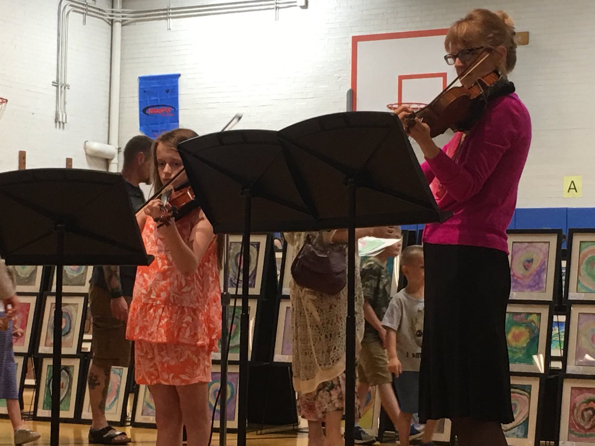 NeveragainEdD's tweet photo. Look out @pghsymphony Joining PSO Violinist Carolyn Edwards at our Open House is an up-and-coming WES violinist! #SupportMusicInSchool #ThisIsWES #LeboProud https://t.co/RWqxJHj3Sr