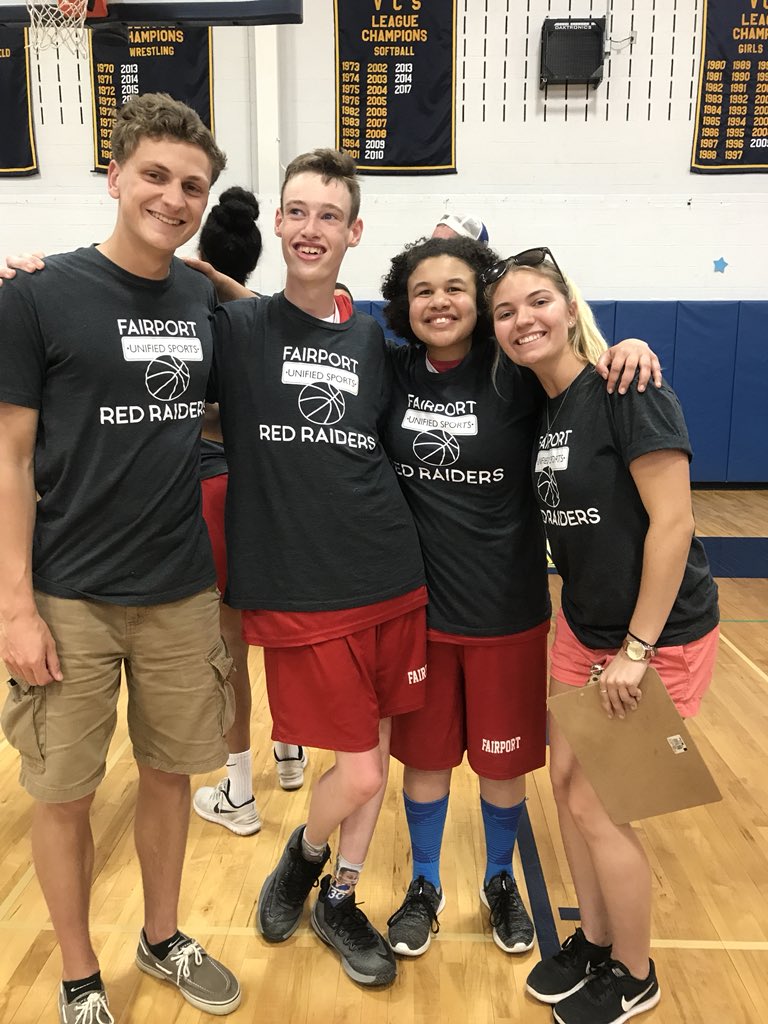 FairportUnified's tweet photo. a VERY close end to an intense game!! Fairport takes a loss 42-41 against Victor. Great game play by both teams🏀❤️👊🏼 https://t.co/2OSBxavpT5
