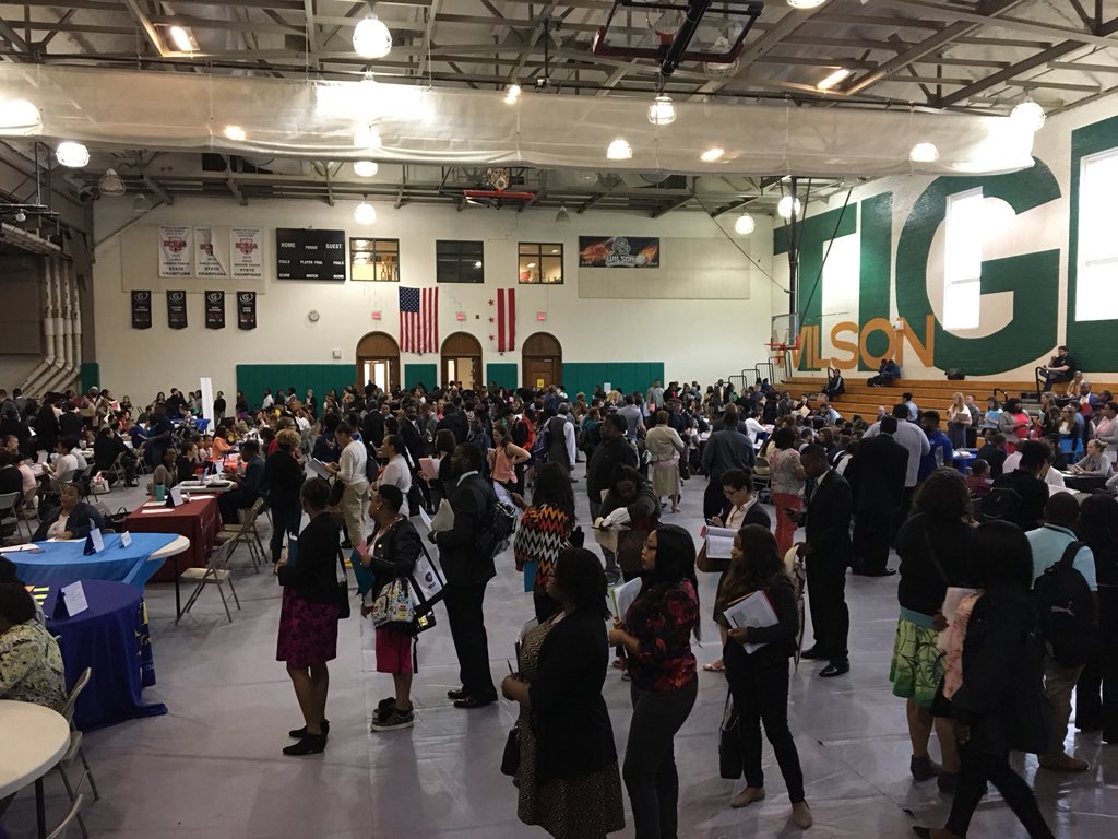Gaal_DCPS's tweet photo. Nearly 300 interested candidates meeting and greeting at DCPS’s 2018 Opportunity Fair (hosted at Wilson HS). #hireearly #teachDC #WTU #everystudenteveryschooleveryday @joindcps @dcpublicschools https://t.co/vy0TnAZe6e