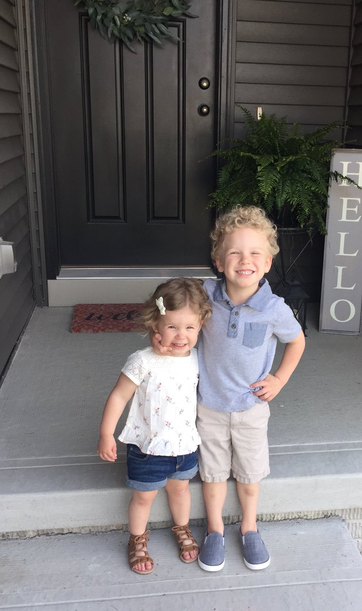 SethPoldberg's tweet photo. Luke’s last day of 4-year-old preschool! #TheBub 🎓 https://t.co/SDZQnttczL