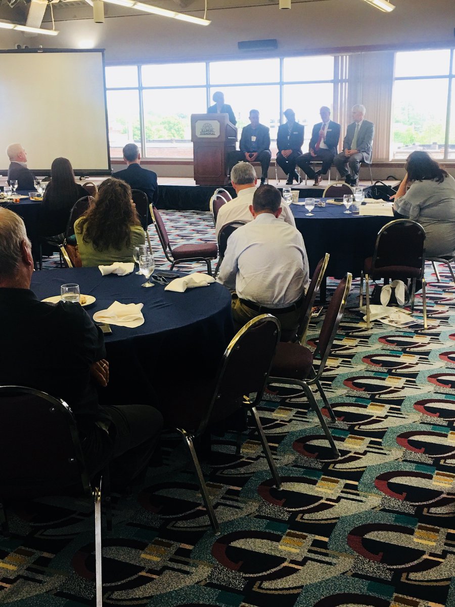 IllinoisSBDC's tweet photo. #Connect&amp;Protect
2018 #IESBGAConference
Panel discussions on a strong host support across #IllinoisSBDCNetwork
#startups #smallbusiness #smallbiz #smallbusiness101 #entrepreneurs #entrepreneurship #IlDCEO 
Let’s Connect: https://t.co/UwAfuphsoW https://t.co/EU93rolmTE