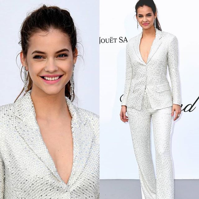 Misssbarbpalvin's tweet photo. @realbarbarapalvin on the photocall at the amfAR gala Cannes 2018 🙌🏻♥️
.
.
.
.
#BarbaraPalvin #Barbellas #PandaPalvin #PalvinBarbara #barbarapandas #cannes #cannes2018 #amfar #amfar2018 #mesikajewellery https://t.co/huDzhU6Glm https://t.co/q8SFOBBbei