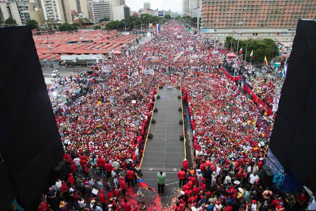 JauaMiranda's tweet photo. Hoy fuimos una sola fuerza en la Avenida Bolívar: El Chavismo y su carga histórica indígena, bolivariana, zamorista, socialista y popular #VenezuelaVotaEl20M https://t.co/lyQ4Ok0uAl