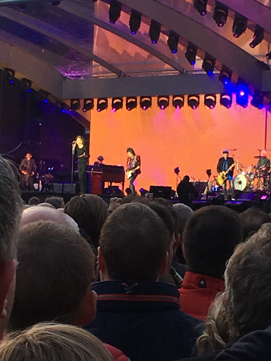 CoachDanGritti's tweet photo. Day 1: Stones at Croke Park in Dublin. #Theyaren’tTheWhobuttheyrstillprettygreat. https://t.co/GR3JnHCbuP