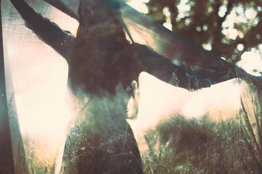 gigi_dreamer's tweet photo. “All day I've built
a lifetime and now
the sun sinks to
undo it. ”
Anne Sexton/ The Fury Of Sunsets

📷Sylfvr
(Maxime)
Via : DeviantArt https://t.co/PS3imNh1yZ