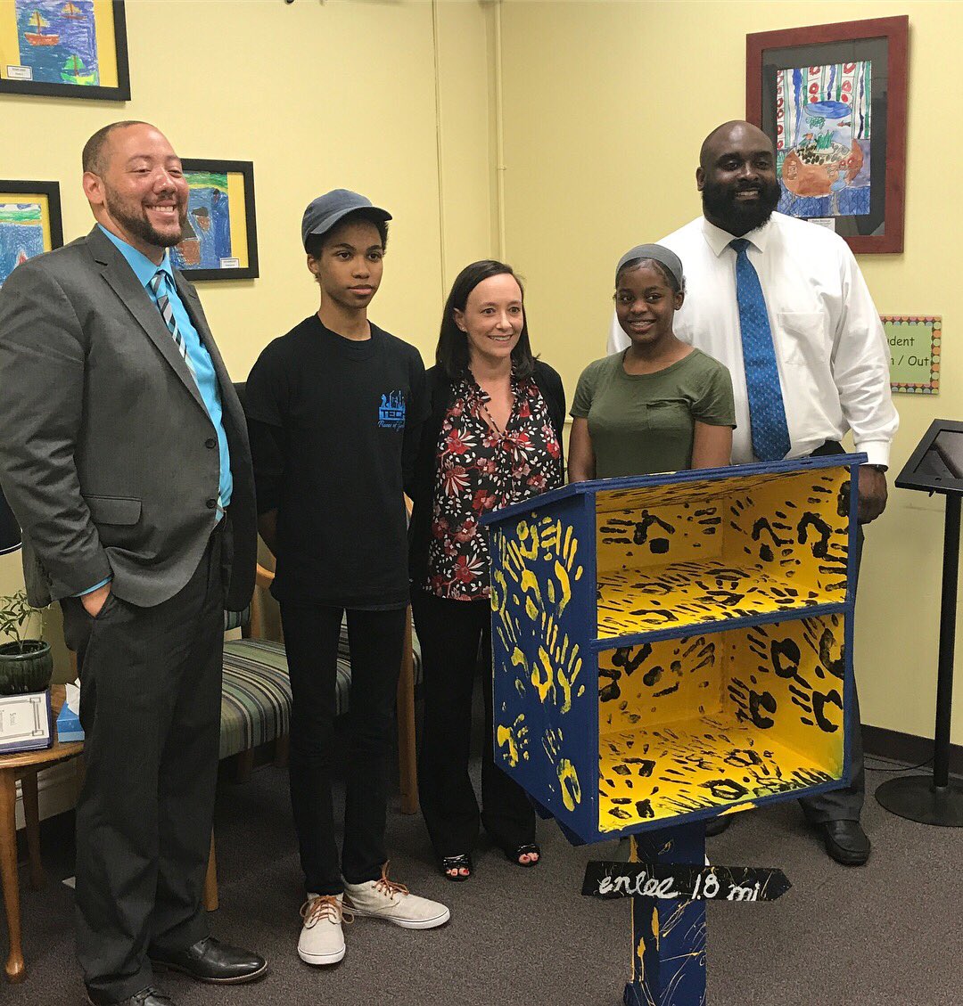 EnloeMagnetHS's tweet photo. Enloe HS delivered book exchanges to our feeder elementary schools today! This was part of our “Booking Future Flights to Enloe” service project to promote literacy! @wchavis @APJMallory @WCPSS @HunterPrincipal @FullerMagnetES @BuggMagnet @ConnPrincipal @ConnMagnet https://t.co/iSiRx18c81