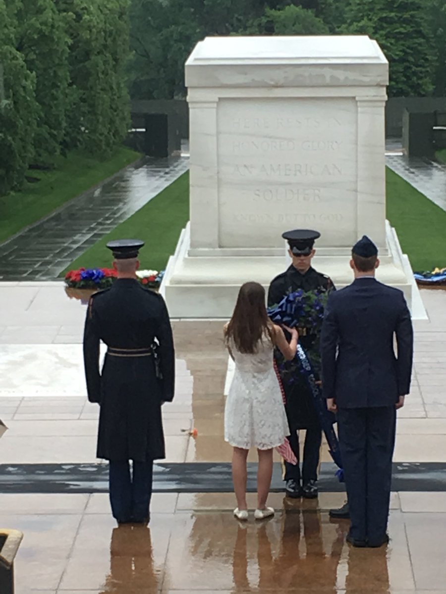 SpringerOGWA's tweet photo. Wreath laying contd. #ogwa2018 https://t.co/5kPw0yBJFO
