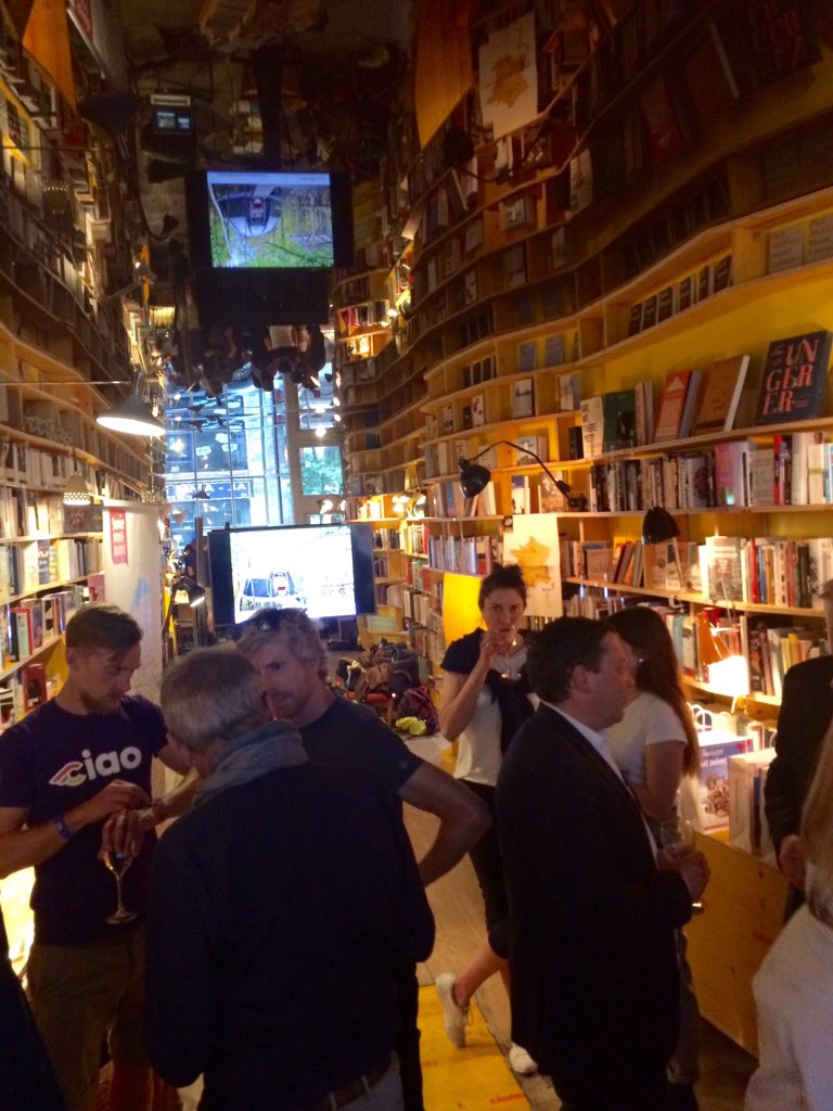 SMBIntl's tweet photo. Last night chef #jeansulpice for the local products &amp; gastronomy promotion tonight @AnnecyMountains &amp; #lescarroz to talk about cycling in Savoie Mont Blanc 🚴‍♀️a big thank you to #brasseriedescimes &amp; #archimalt for the beers🍻 https://t.co/OIlueHDeBP