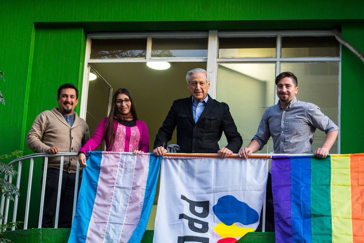 Nuestros valores siempre comprometidos con la lucha #LGBTI. 
Agradecemos la participación de <a href="/AndreaGonFa/">Andrea de los Ángeles González Farías</a> y <a href="/HeraldoMunoz/">Heraldo Muñoz</a> candidatxs a la directiva <a href="/PPD_Chile/">Partido Por la Democracia</a> #IDAHOT2018