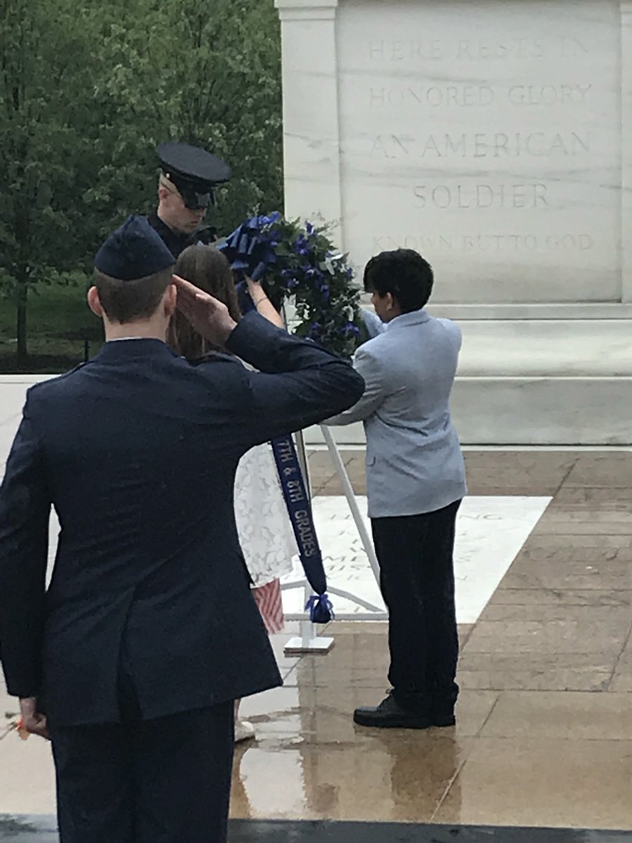 SpringerOGWA's tweet photo. Wreath laying contd. #ogwa2018 https://t.co/i4BWpW7Xgn