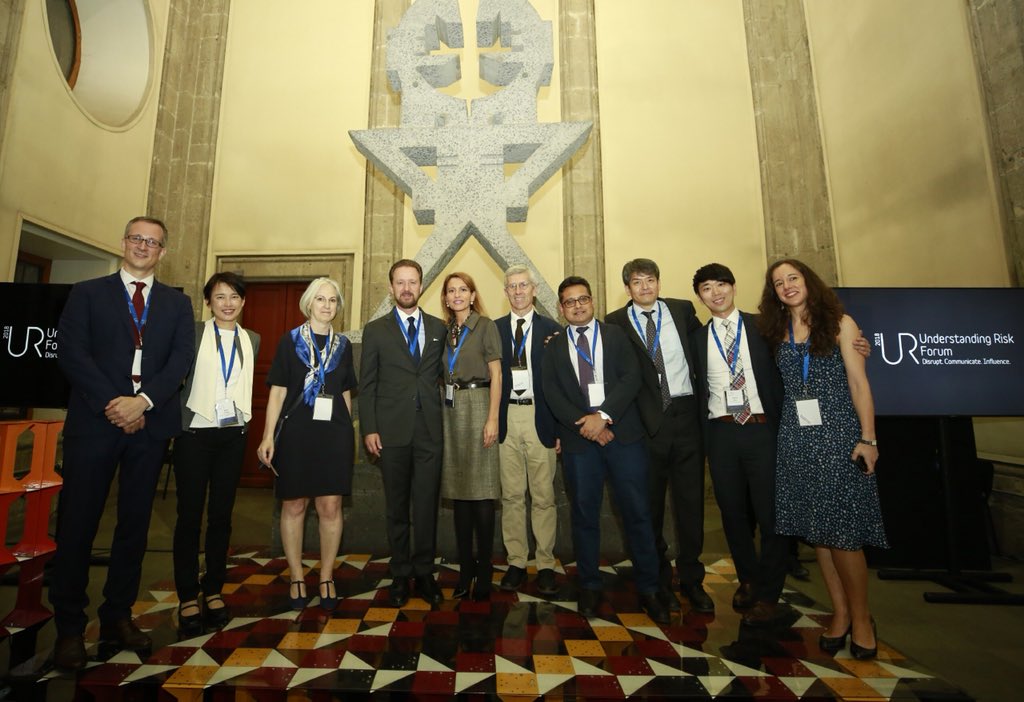 LuisBanck's tweet image. Asistí al Foro de Entendimiento del Riesgo 2018 #UnderstandingRisk, organizado por el @BancoMundialLAC y @UNESCO_es. Tuve la oportunidad de compartir la experiencia que vivimos en Puebla, Ciudad Patrimonio, y cómo reaccionamos ante el sismo del pasado #19S.