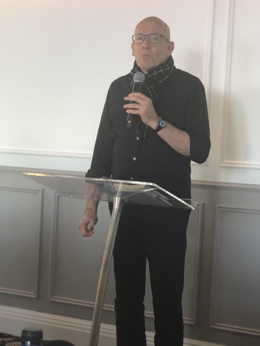 ginlib4444's tweet photo. In the presence of the 2018 Children’s Laureate @tlplc2017 https://t.co/xsP2HwqIY9