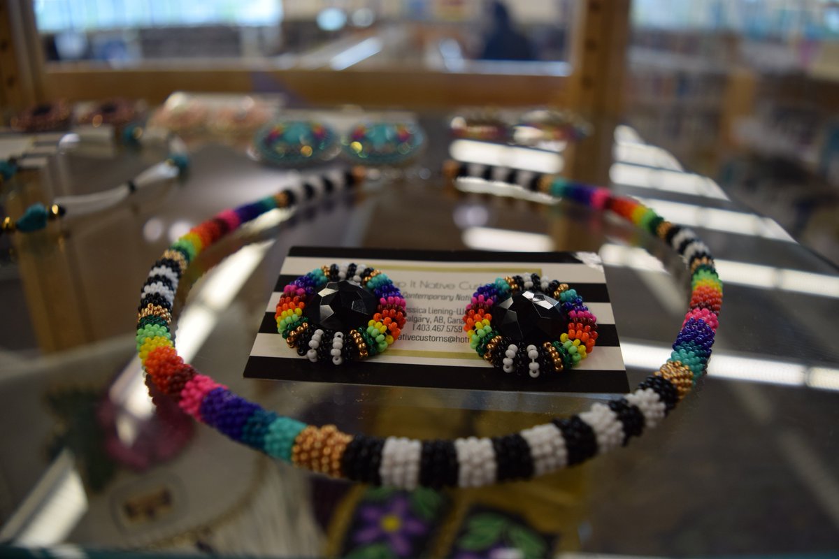 calgarylibrary's tweet photo. Calling all Indigenous artists! Apply today to have your artwork featured in libraries across Calgary for the month of June in celebration of National Indigenous History Month. #yycarts https://t.co/5iVaQiueRx https://t.co/mhX01i8zvz