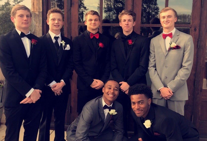 stylesmartin1's tweet photo. Happy birthday boy. Glad I can call you a brother!!! 🎉🎊 @dakari_mitchell https://t.co/3mddLUa5Bj