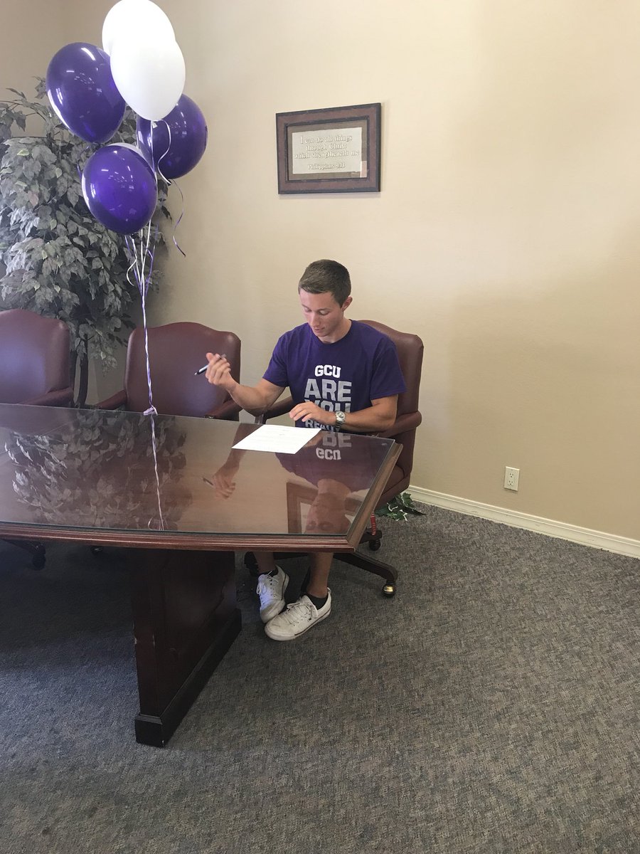 aeknuff's tweet photo. Officially committed to run track and field at Grand Canyon University! Huge thanks to all my family, friends, and coaches who made this possible. #lopesup #AllGloryToGod https://t.co/pU3GQSWdWk